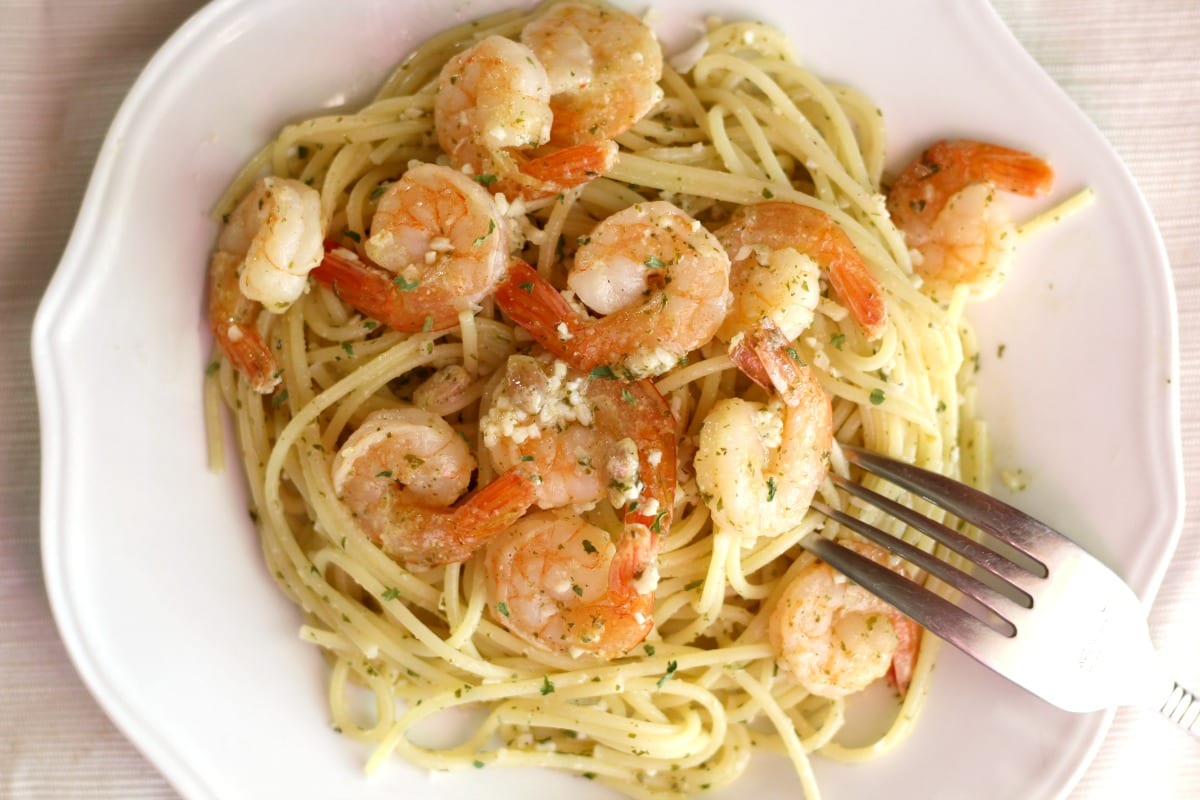 Slow Cooker Shrimp Scampi: Easy Crock Pot Dinner Recipe