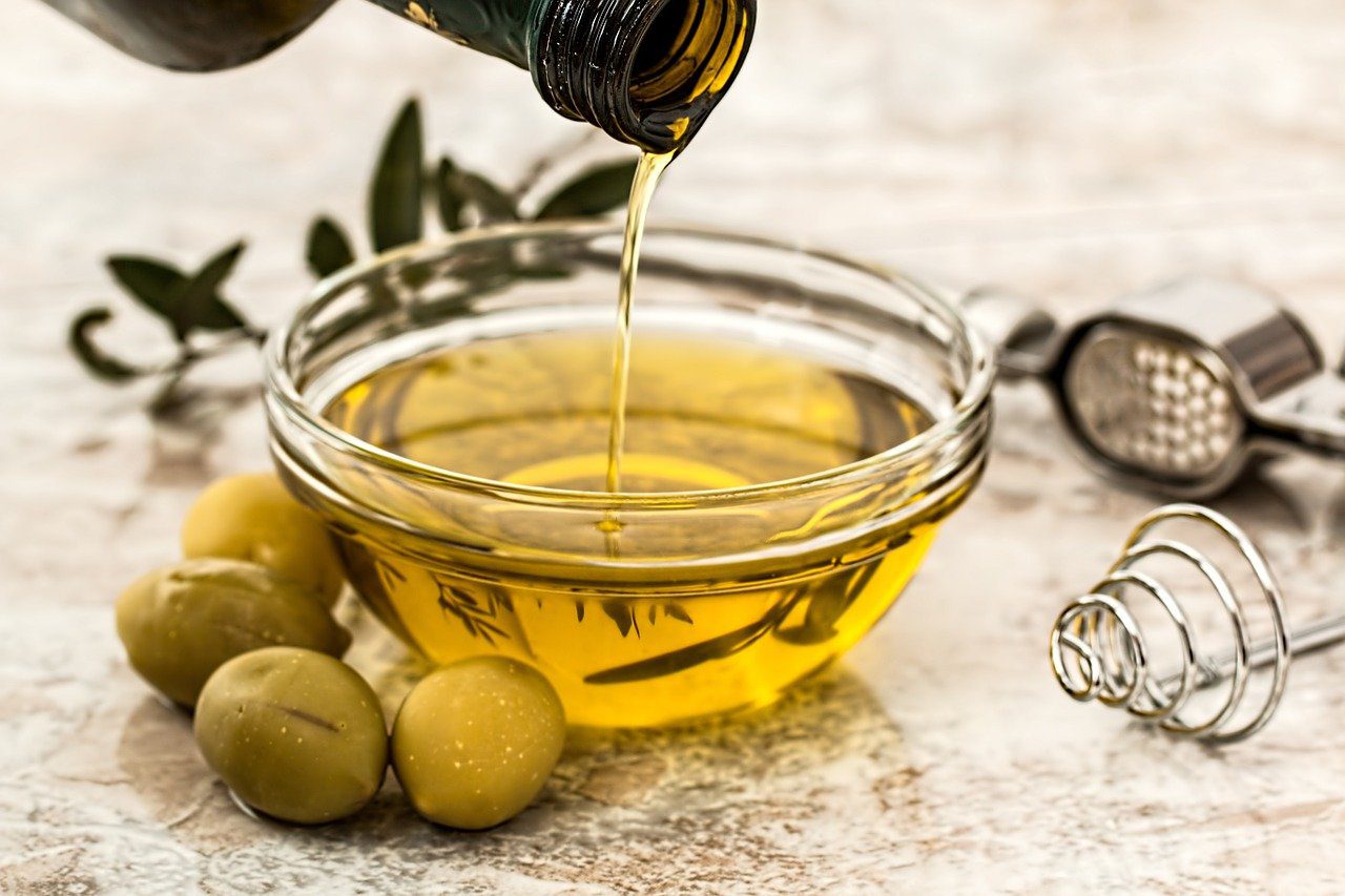 olive oil haircare tip